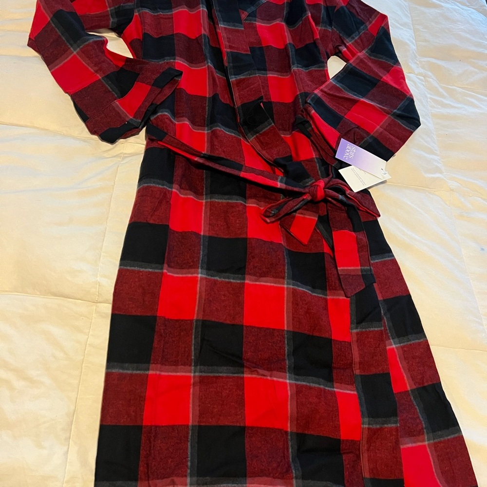 Stars Above Red and Black Plaid Women's Robe